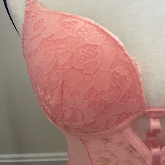 Secret Lace mesh keyhole teddy bodysuit - Picture 2 of 15